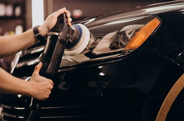 Detailing Là Gì? Khác Gì Với Rửa Xe Thông Thường?